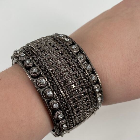 Gray Moroccan style chunky cuff bracelet - Picture 1 of 5